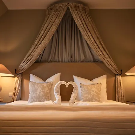 Hotel Gut Altholz Und Restaurant Hutter Plattling