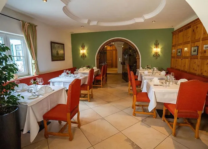 Gut Altholz Und Restaurant Hutter Otel Plattling
