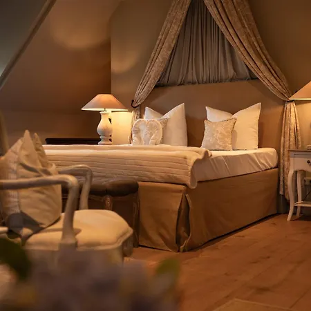 ホテル Gut Altholz Und Restaurant Hutter