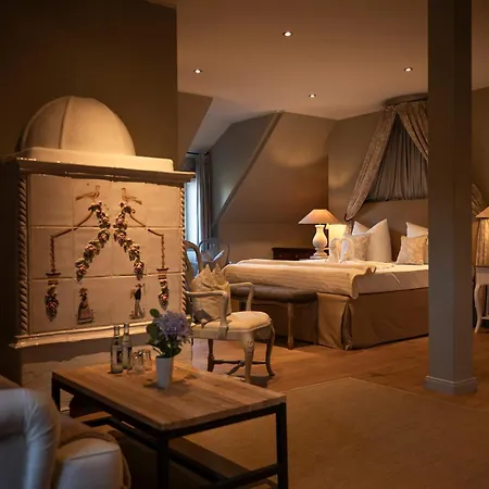 ホテル Gut Altholz Und Restaurant Hutter