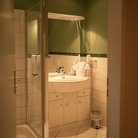 ホテル Gut Altholz Und Restaurant Hutter 3*