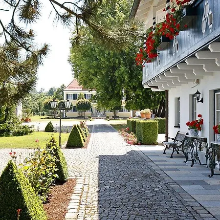 Gut Altholz Und Restaurant Hutter ホテル