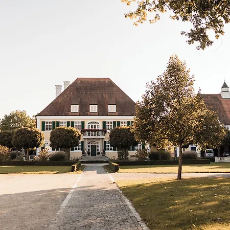 Hotel Gut Altholz Und Restaurant Hutter 3*